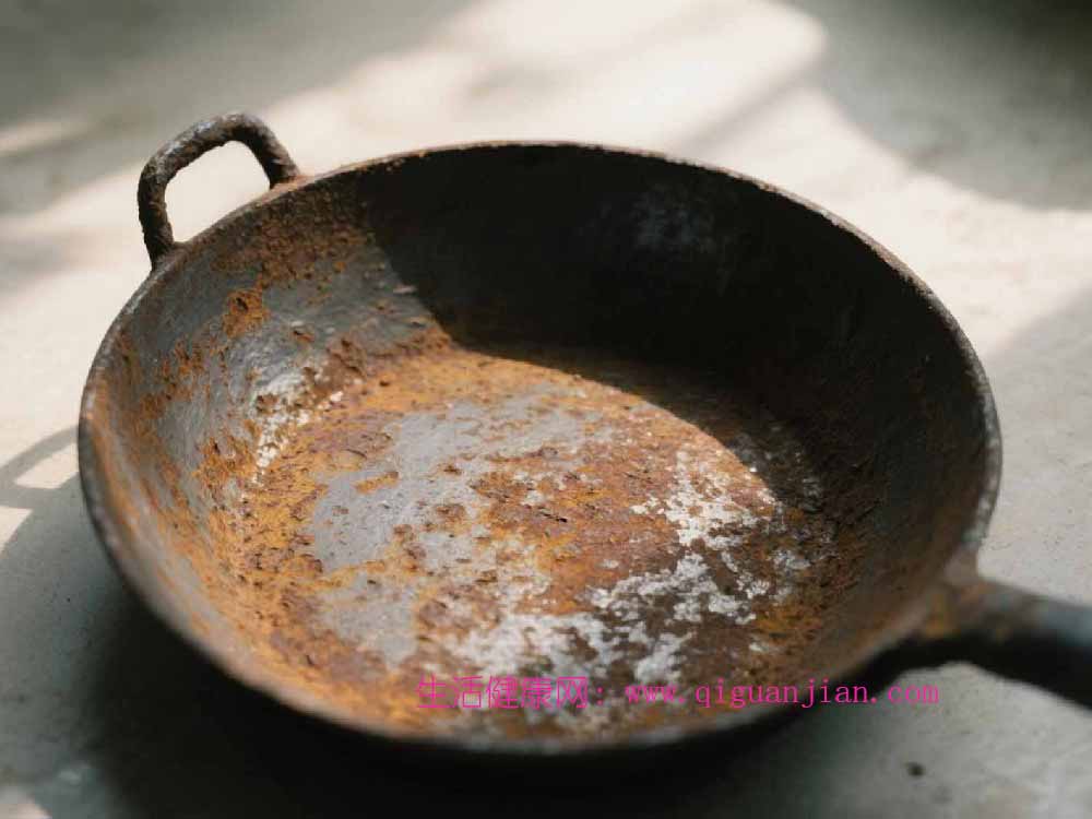 >厨房过期调料=慢性毒药--医师手把手教你断舍离