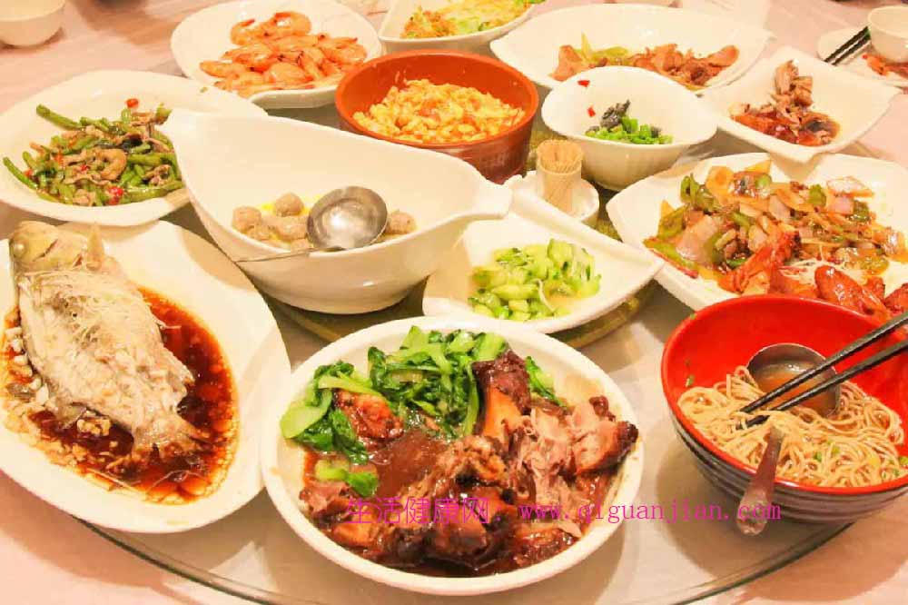 糖友肾友安心过年！营养师教你挑年菜、选零食，美味不踩雷