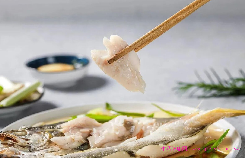 饭店点菜技巧：认准5道菜，守护食品健康