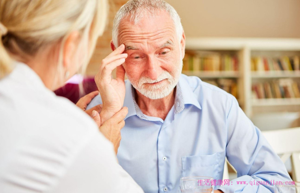 阿尔茨海默病早期非认知症状：这 6 个信号比健忘更早出现-疾病预防-生活健康网
